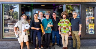 Destination Roadhouse “Music Around the World” with Todo Es”